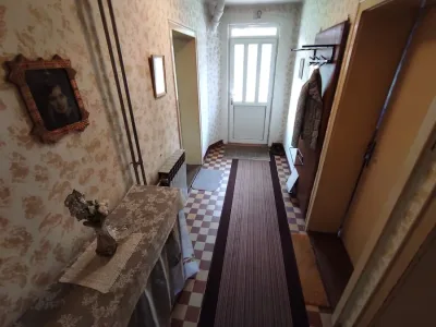 5ebb289a-0c6e-4a50-b6e5-28880880c02f